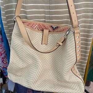 Tan and white chevron print shoulder bag